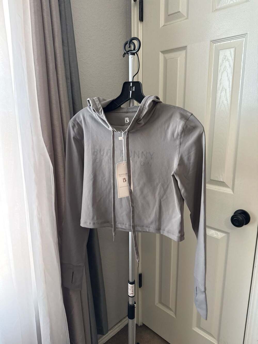 Buffbunny Collection Small Jasmine Cropped Hoodie in Dusk Gray